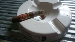 Arturo Fuente Don Carlos Belicoso -5