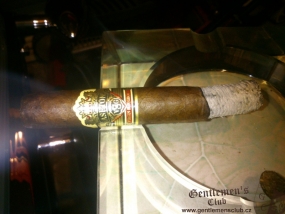 Ashton VSG Robusto