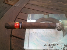 E.P. Carrillo maduro Monumentos