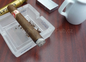 H. Upmann - Gold Tubo