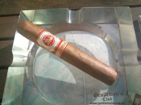 La Aurora Corojo Robusto-1