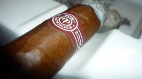 Montecristo Petit Edmundo