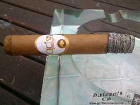 Oliva Connecticut Reserve Robusto 3