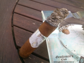 Sencillo Platinum Short Churchill