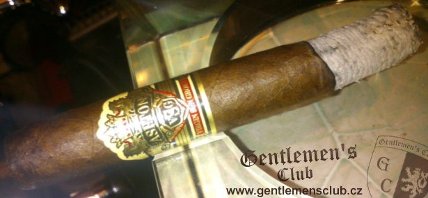 Doutníky Ashton VSG Robusto