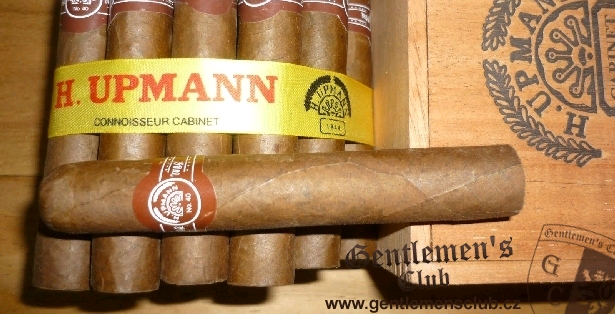 H. Upmann Connoisseur Cabinet