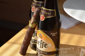 La Vieja Habana Chateau Corona Brazilian Maduro